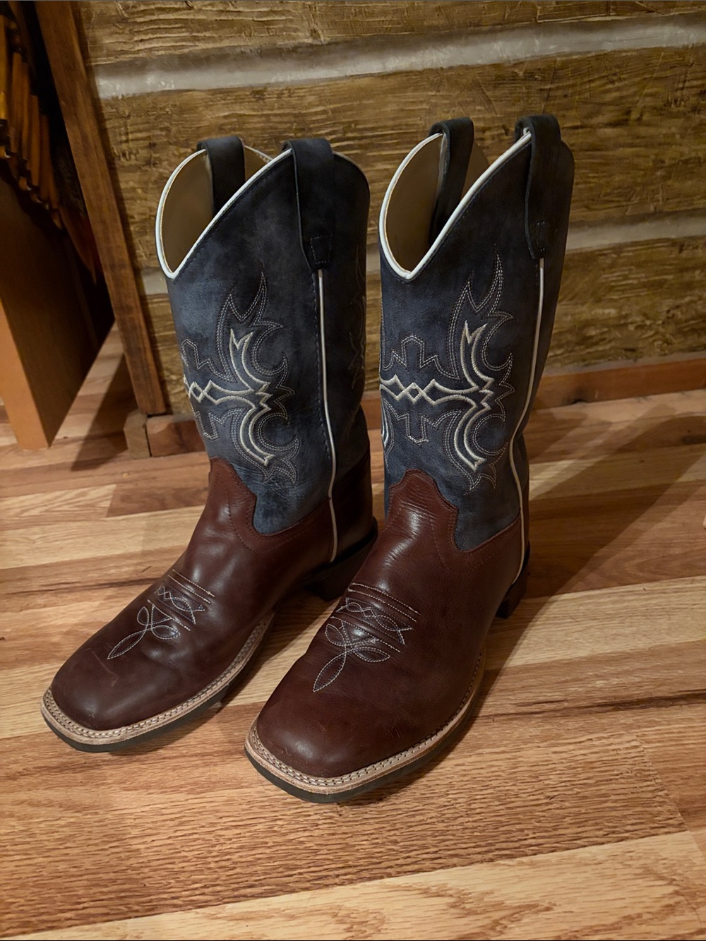 Kids Two-Tone Brown & Navy old west boots (brand new)